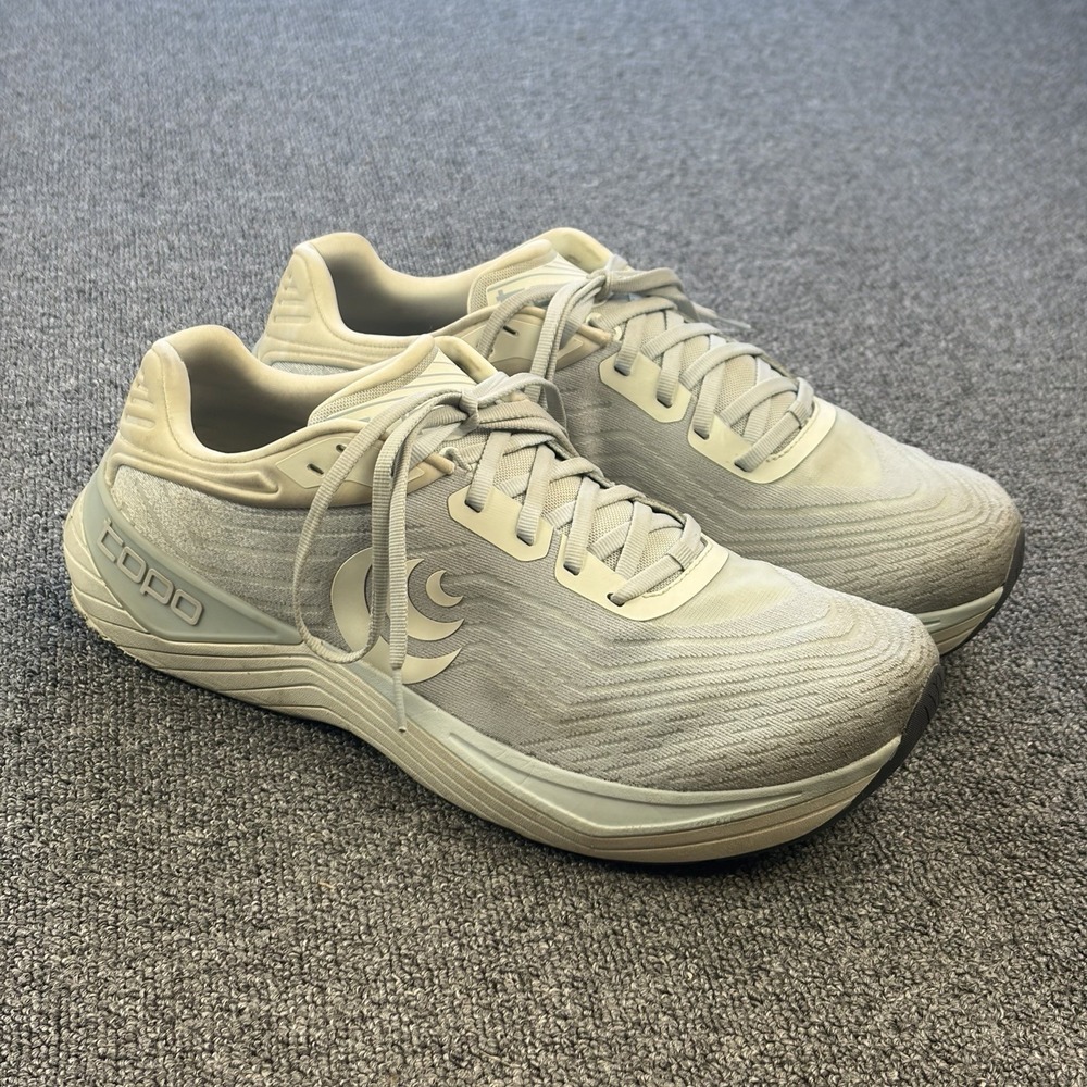 Topo Athletic Mens Ultrafly 5 Gray Ortholite Running Shoes Sneakers Size 12